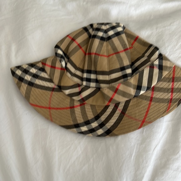 Vintage rare authentic Burberry bucket hat - Picture 1 of 4